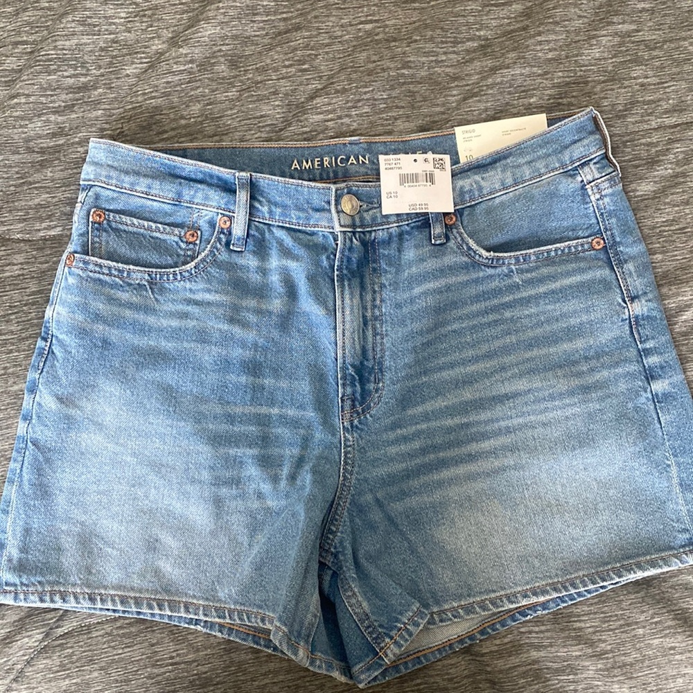 American Eagle Strigid Relaxed Short Size 10 30W NWT